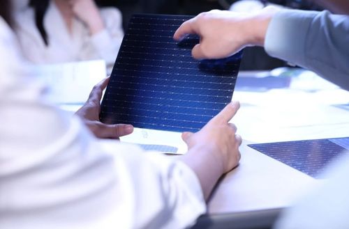 Berita perusahaan terbaru tentang Dari PERC ke TOPCon: Panel surya mana yang menurut Anda lebih baik?